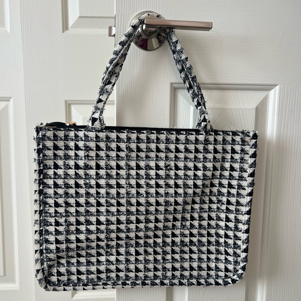 Book Tote - Picture 5 of 10